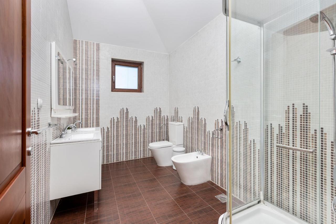 Villa Forest Kotor Luaran gambar