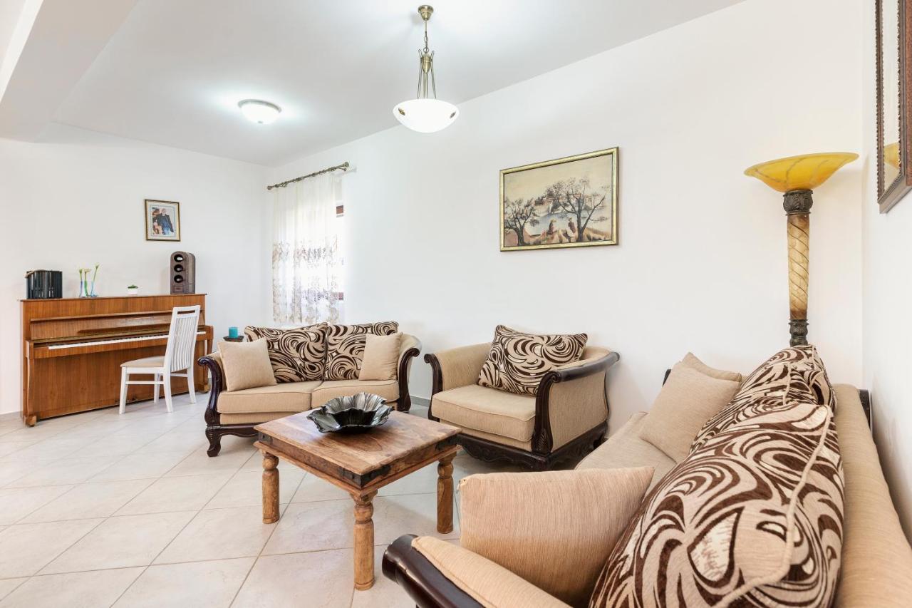 Villa Forest Kotor Luaran gambar